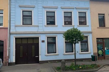 Haus Malchin - 12 Zimmer, 210 m&sup2;, 160.000&euro; | Angebot:26866666