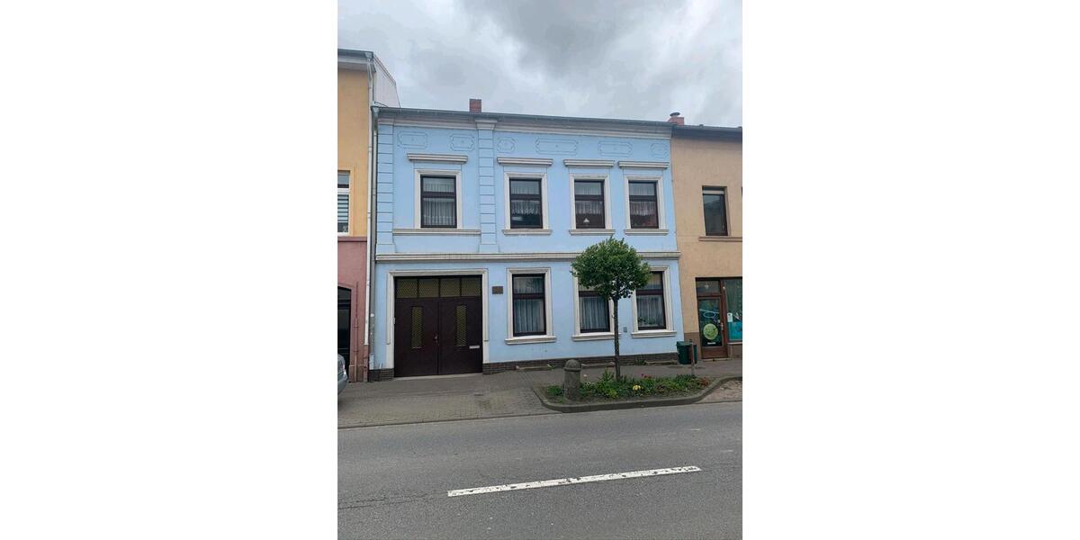 Reihenhaus Malchin - 12 Zimmer, 210 m&sup2;, 160.000&euro; | Angebot:26866666