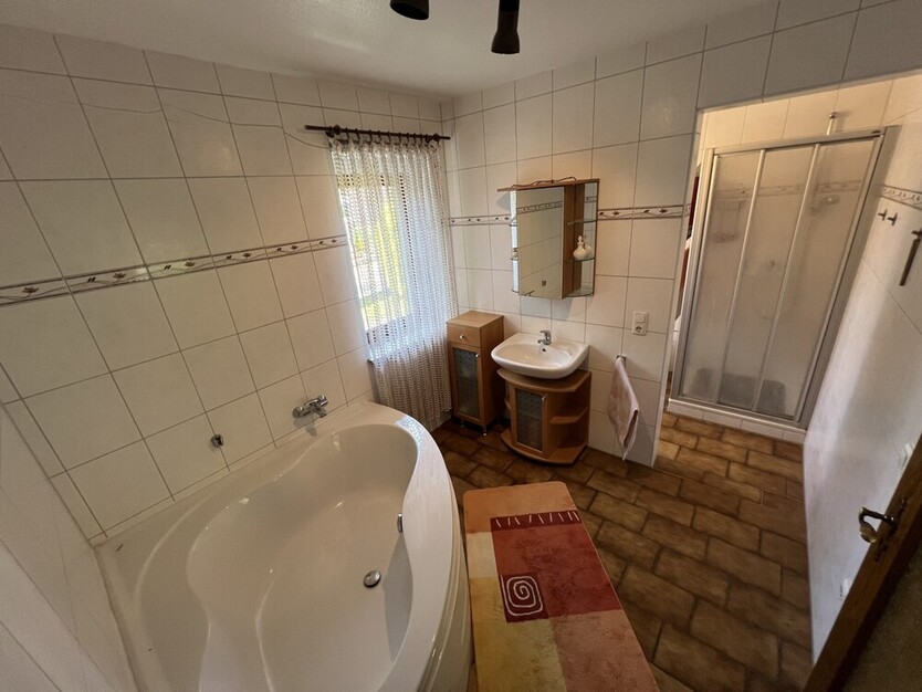 Idyllisches Mehrfamilien- Mehrgenerationenhaus 17 zimmer