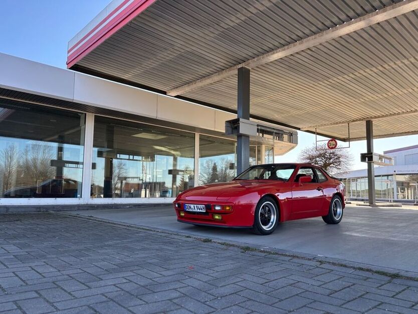 944