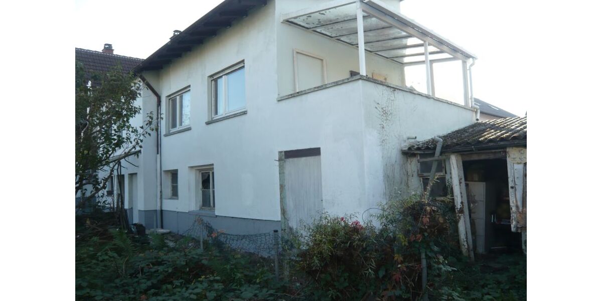 Provisionsfrei* nur 219.900  teilrenov. incl. Restrenov.material, a.W. ab 349.900 komplett renov, nach ihren Wünschen, Potential -3 Wohnungen - Zweifamilienhaus Durmersheim | Angebot:25999313