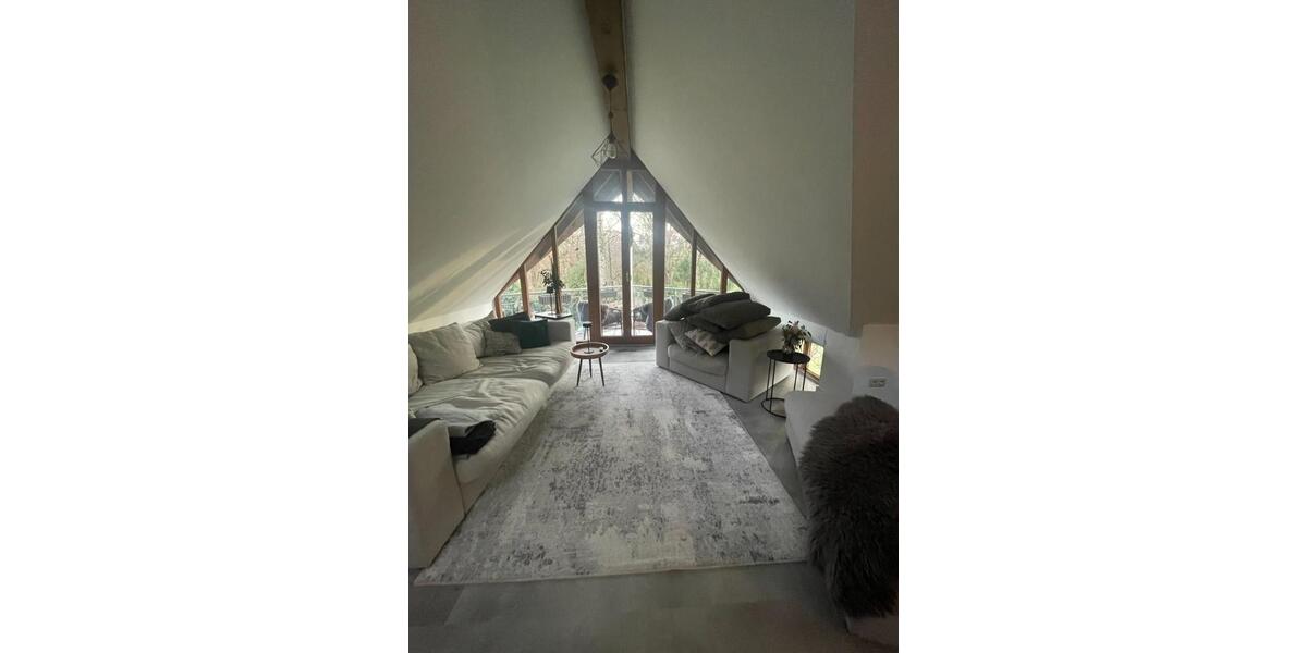 Exklusive 5-Zimmer-Maisonettewohnung mit großem Balkon 5 zimmer