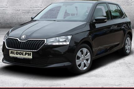 Skoda Fabia 28.680 km 11.960 € Merseburg 06217