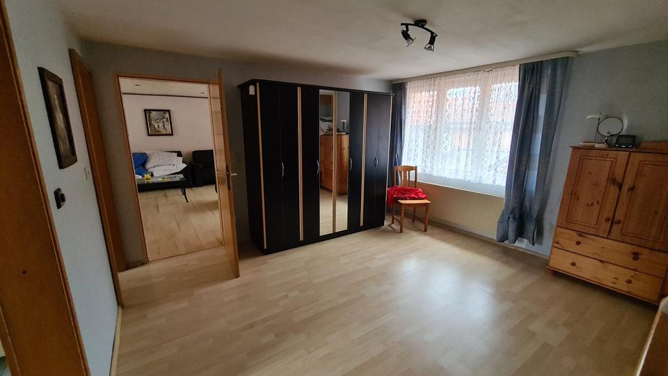 Mehrfamilienhaus, Wohnhaus Ebergötzen - 10 Zimmer, 235 m&sup2;, 195.000&euro; | Angebot:27191927