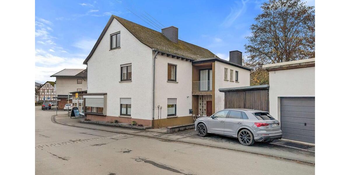 Einfamilienhaus Biedenkopf - 7 Zimmer, 259 m&sup2;, 1.200&euro; | Angebot:25433797