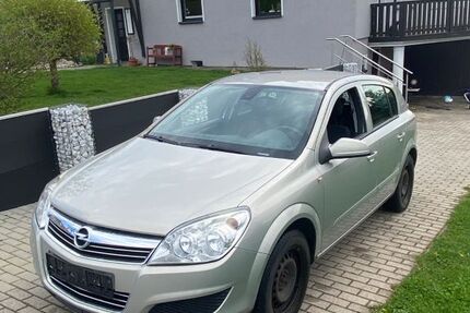 Opel Astra 183.000 km 2.190 &euro; Moxa 07381