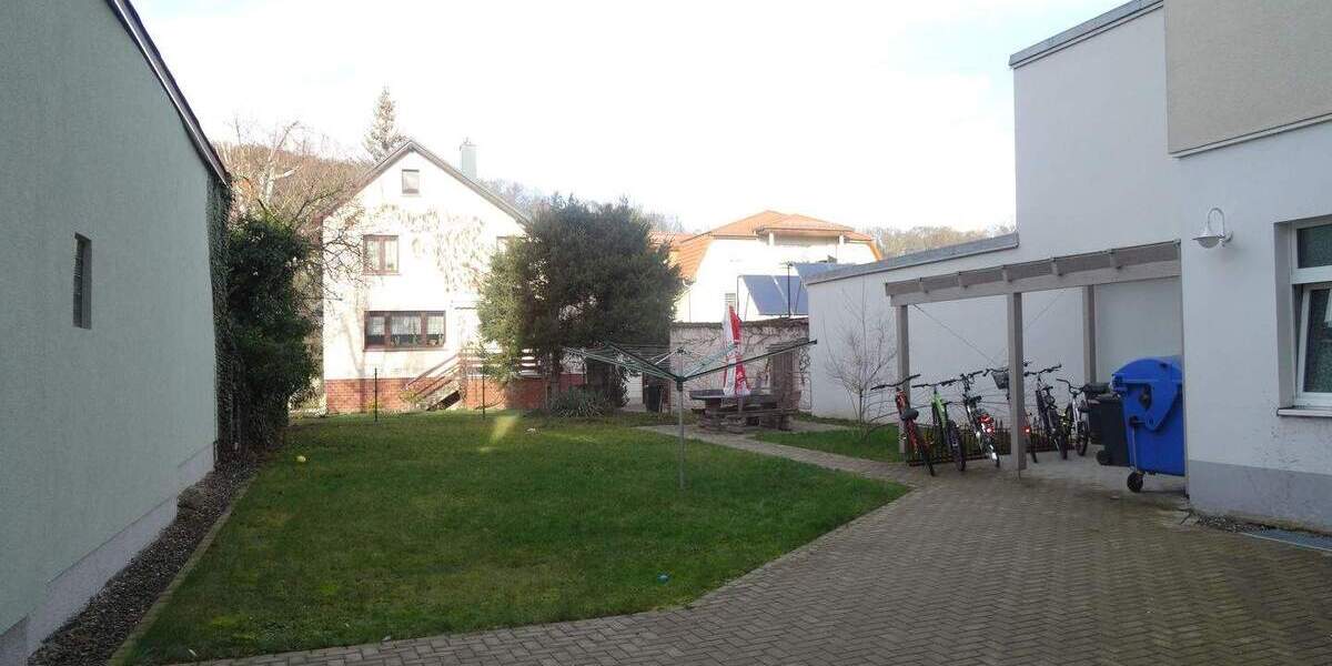 Kleine 2-Zimmer-Wohnung in zentraler Wohnlage von Rudolstadt; Personenaufzug im Haus ! 2 zimmer