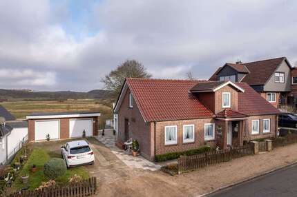 Haus zum Kaufen in Eutin Fissau 498.000 € 195 m²