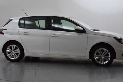 Peugeot 308 48.795 km 11.750 &euro; Bebra 36179