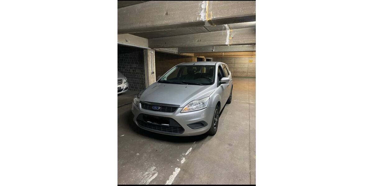 Ford Focus 214.000 km 2.990 &euro; Duisburg 47166