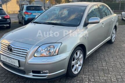 Toyota Avensis 73.000 km 8.985 &euro; Bremen 28199