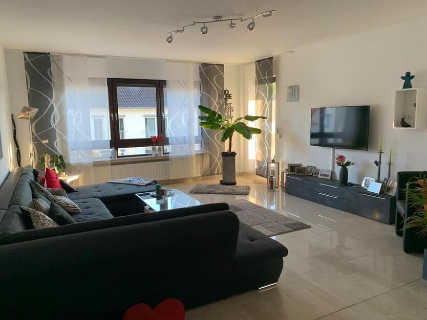 LuxusWohnung mit Top-Grundriss in zentraler Bestlage von Kohlhof