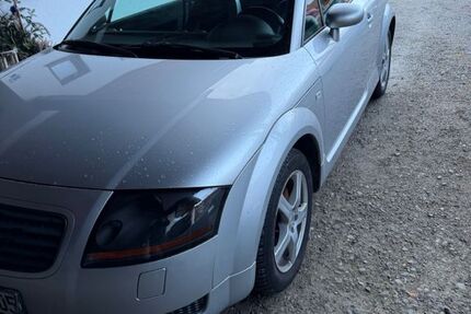 Audi TT 225.000 km 4.895 &euro; Burggen 86977