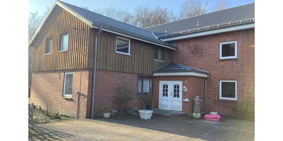 Etagenwohnung Schönwalde am Bungsberg - 5 Zimmer, 130 m&sup2;, 170.000&euro; | Angebot:26164474