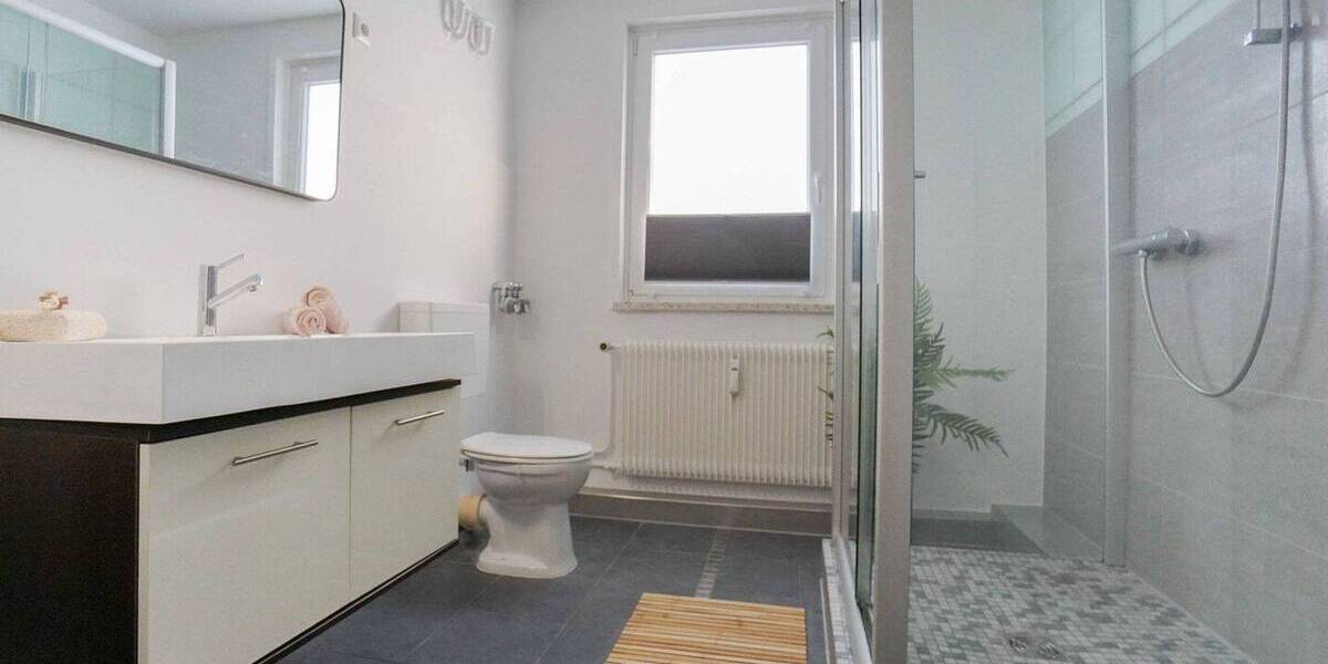 Etagenwohnung Bremerhaven Geestemünde - 2 Zimmer, 62 m&sup2;, 129.900&euro; | Angebot:26344092