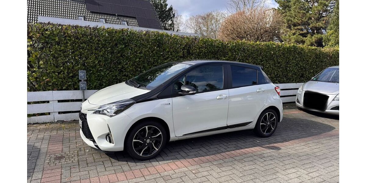 Toyota Yaris 62.480 km 13.950 &euro; Hamburg 22143