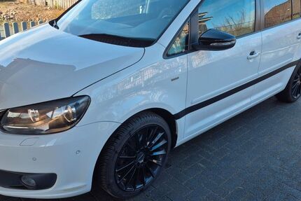 VW Touran 196.200 km 5.950 &euro; Wesenberg 23858