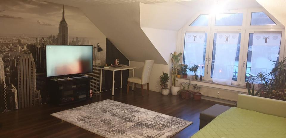 Dachgeschoßwohnung Werdohl - 2.5 Zimmer, 70 m&sup2;, 105.000&euro; | Angebot:24811777