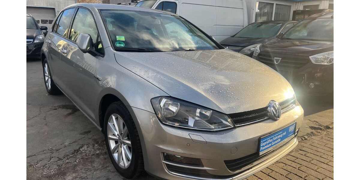 VW Golf 114.700 km 9.790 &euro; Berlin 12681