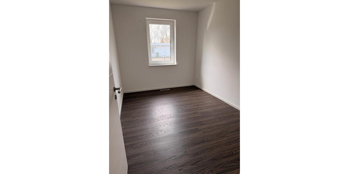 Erdgeschoßwohnung Lunden - 4 Zimmer, 121 m&sup2;, 1.250&euro; | Angebot:26296724