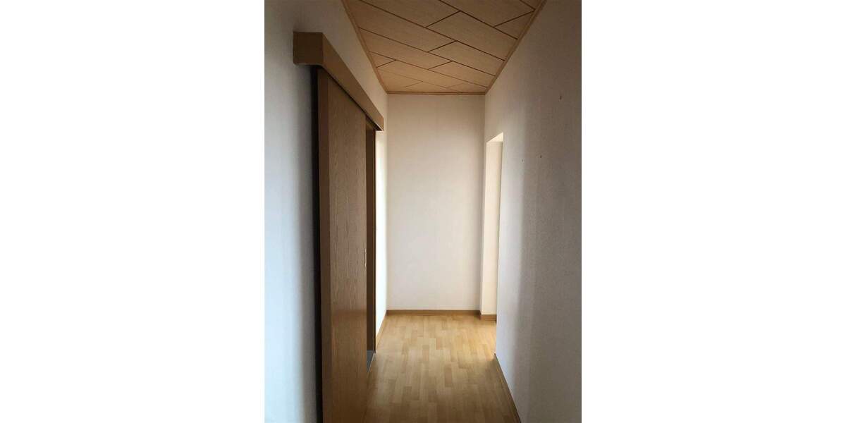Etagenwohnung Eckartsberga - 2 Zimmer, 50 m&sup2;, 49.000&euro; | Angebot:23479741