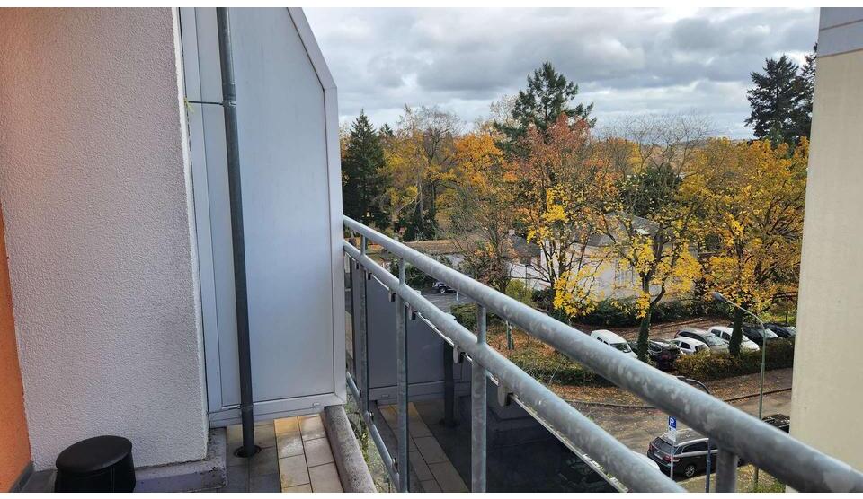 WOW moderne, sehr helle und freundliche 2 Zi. Whg. Neubau mit Balkon und EBK