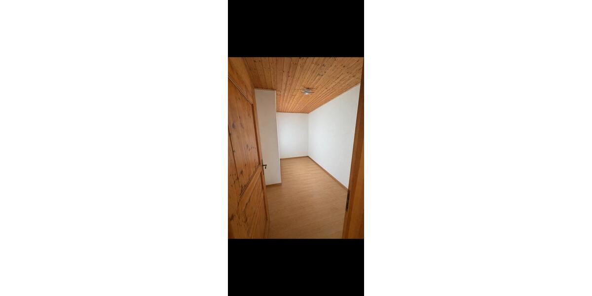 Etagenwohnung Herborn - 2 Zimmer, 78 m&sup2;, 870&euro; | Angebot:26270793