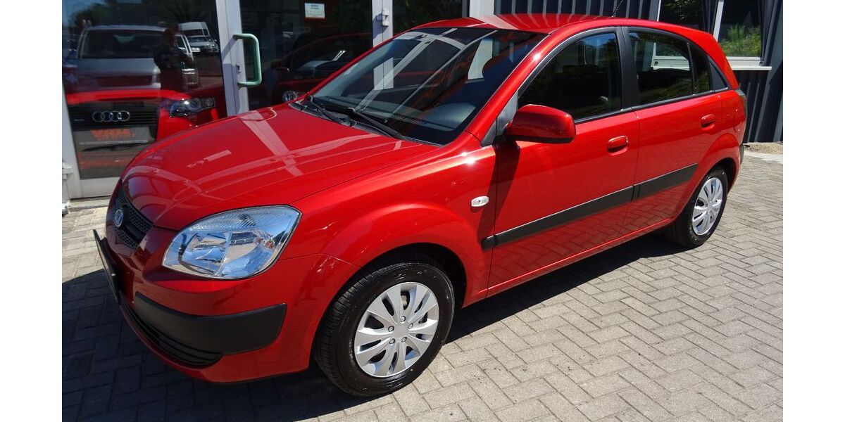 Kia Rio 89.500 km 3.990 &euro; Wutha-Farnroda 99848