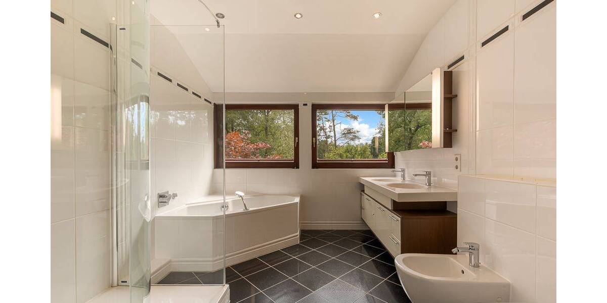 Einfamilienhaus Stelle Ashausen - 9 Zimmer, 380 m&sup2;, 899.000&euro; | Angebot:26378996