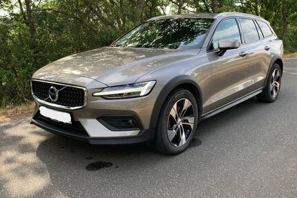 Volvo V60 Cross Country 69.660 km 28.900 &euro; Masburg 56761