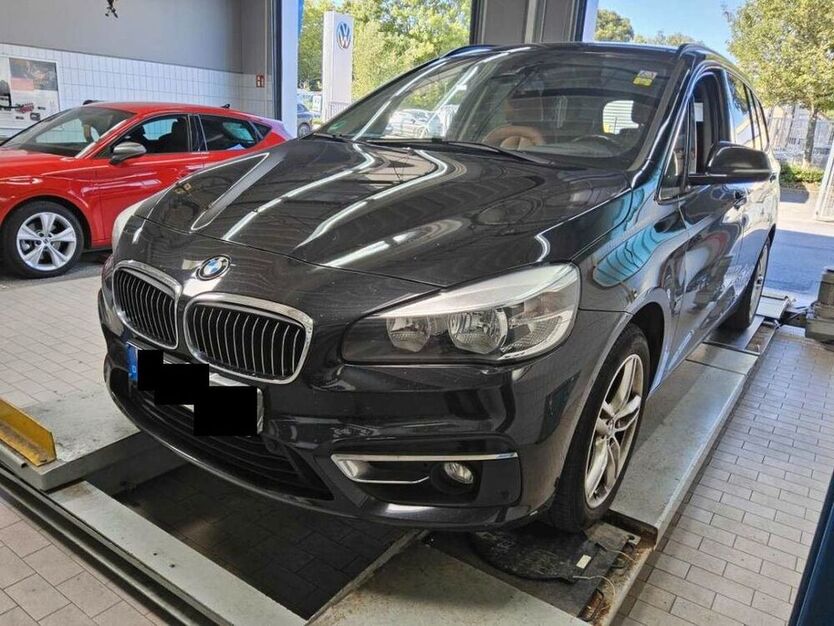 220 Active Tourer