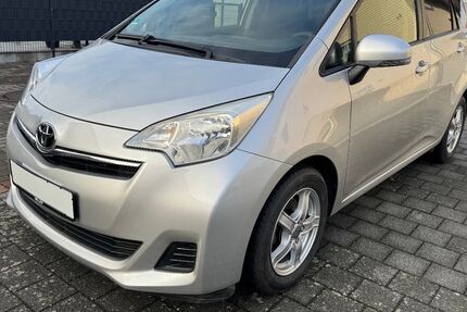 Toyota Verso-S 130.500 km 5.990 &euro; Melle 49324