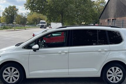 VW Touran 150.000 km 15.351 &euro; Berlin 12681