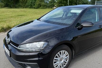 VW Golf 137.100 km 10.400 &euro; Hartenholm 24628