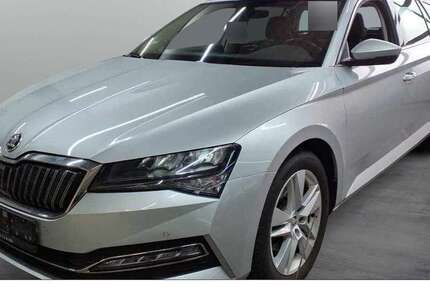 Skoda Superb 65.500 km 24.650 &euro; Würzburg 97084