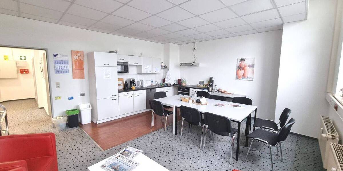 Gewerbeobjekt Bremerhaven Geestemünde - 8 Zimmer, 310 m&sup2;, 2.500&euro; | Angebot:26731166