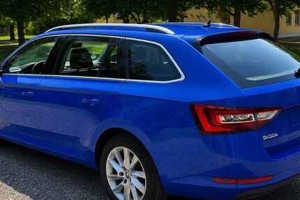 Skoda Superb 137.500 km 15.900 &euro; Günstedt 99631
