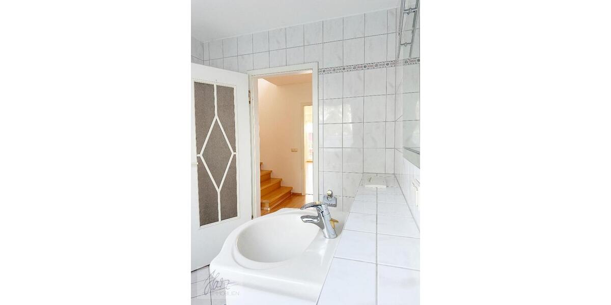 Etagenwohnung Riesa Canitz - 3 Zimmer, 74 m&sup2;, 600&euro; | Angebot:26400680