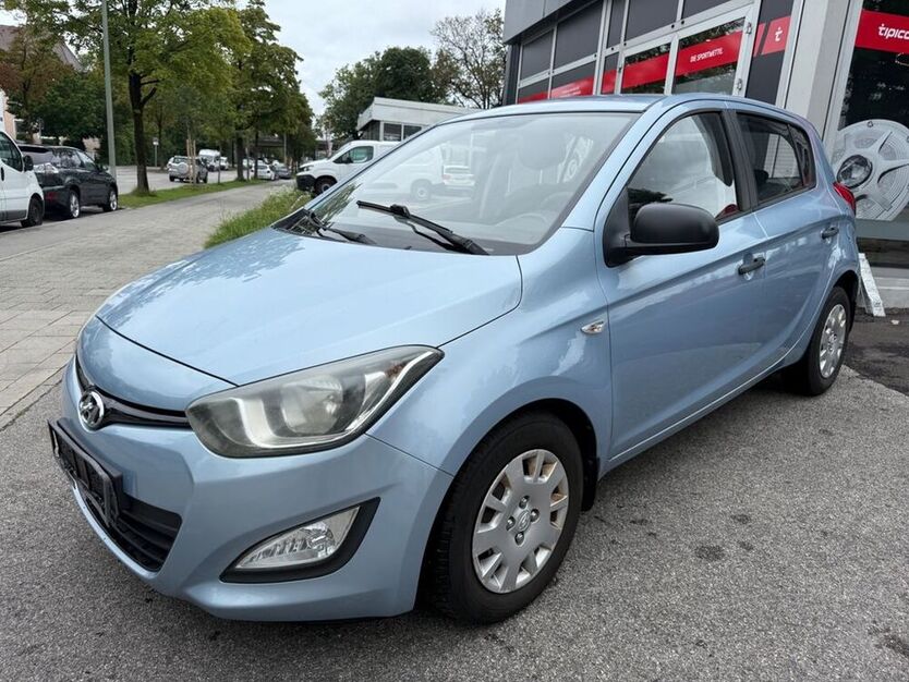 i20