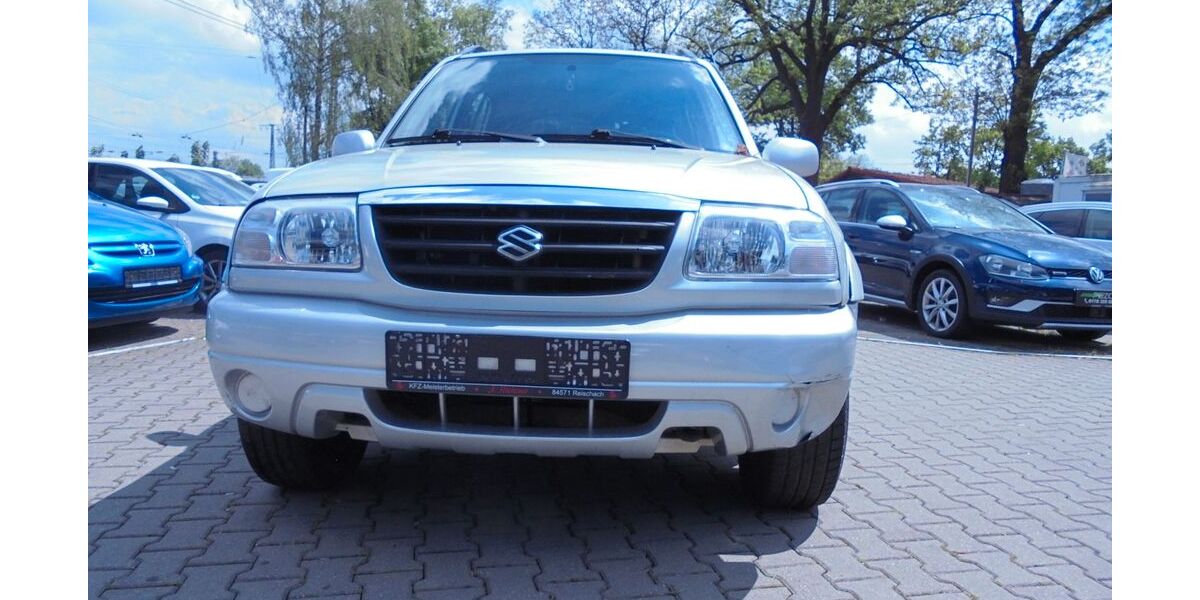 Suzuki Grand Vitara 131.535 km 2.600 &euro; München OT Trudering-Riem 81825