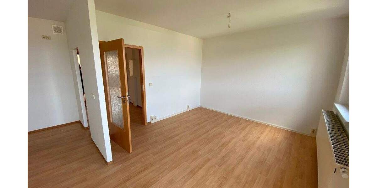 Etagenwohnung Suhl Neundorf - 4 Zimmer, 64 m&sup2;, 340&euro; | Angebot:25538128