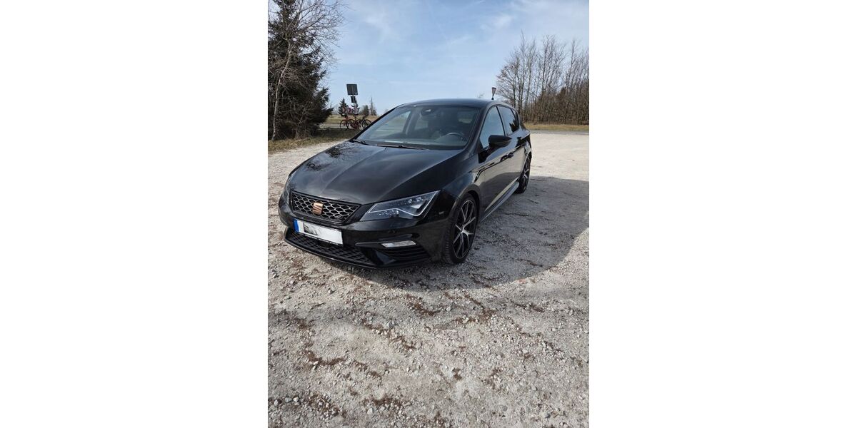 Seat Leon 63.500 km 21.900 &euro; Trier 54290