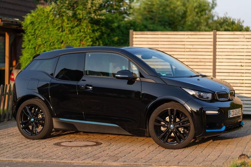 i3