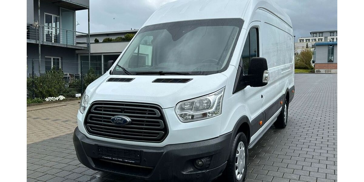 Ford Transit 182.000 km 17.980 € Holzgerlingen 71088