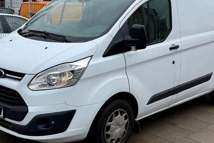 Ford Transit Custom 219.000 km 8.990 &euro; Hamburg 20097
