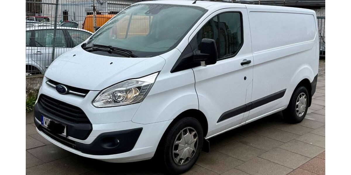 Ford Transit Custom 219.000 km 9.350 &euro; Hamburg 20097