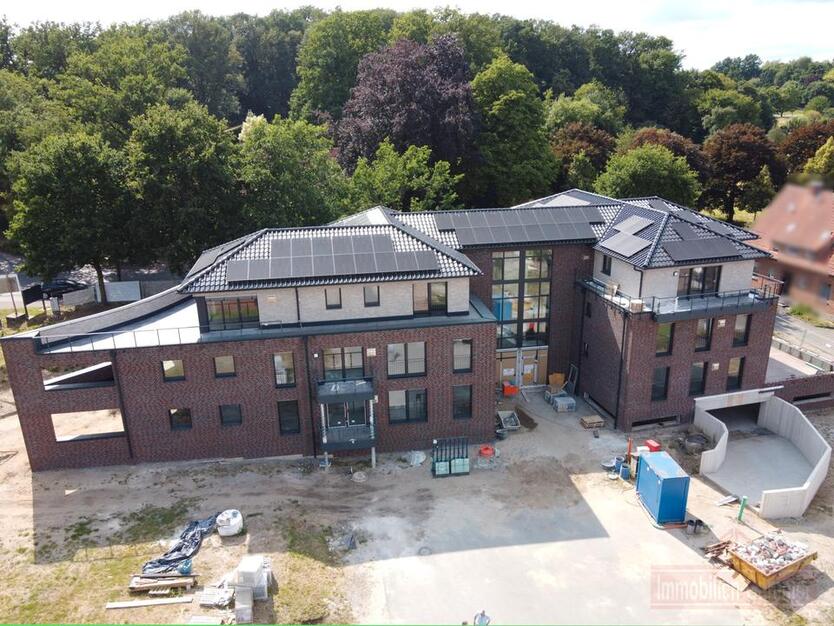 ImmobilieN GUMNIOR präsentiert: Moderne ObergeschossWohnung mit Balkon in Emsbüren