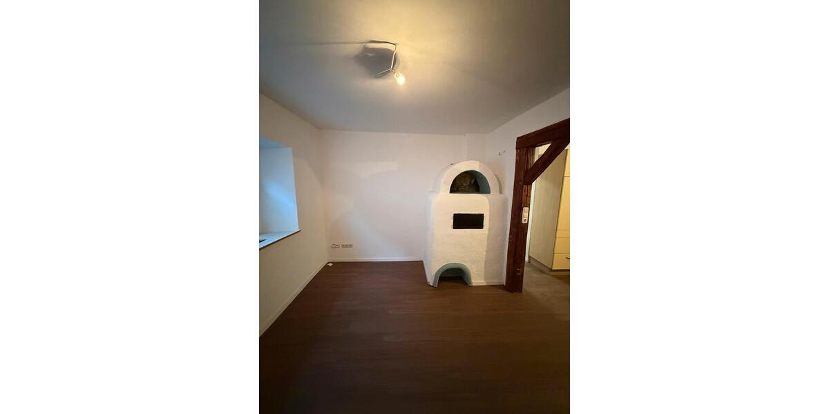 Frisch renoviertes Reihenmittelhaus zum Vermieten 6 zimmer