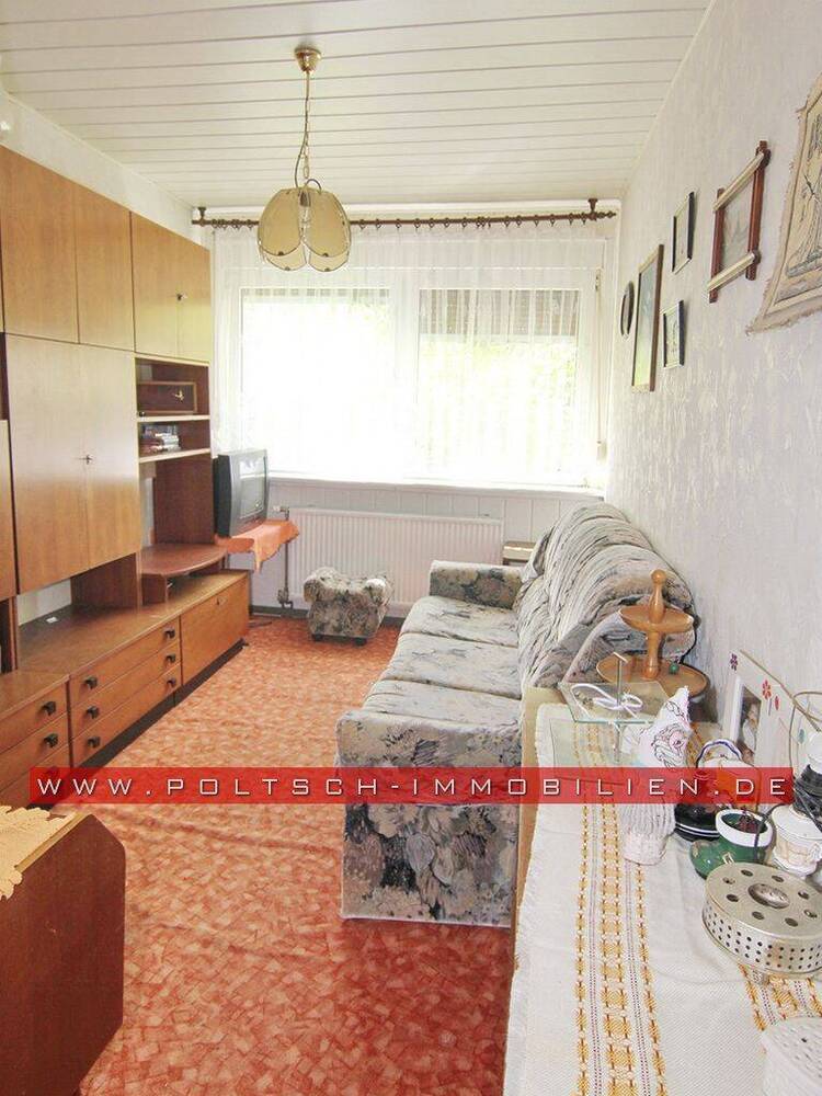 EFH im Bungalowstil mit Wintergarten, Keller und großem Grundstück in ruhiger Siedlungslage
