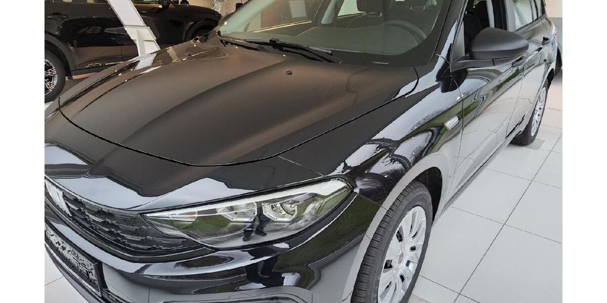 Fiat Tipo 3.078 km 21.900 &euro; Freilassing 83395